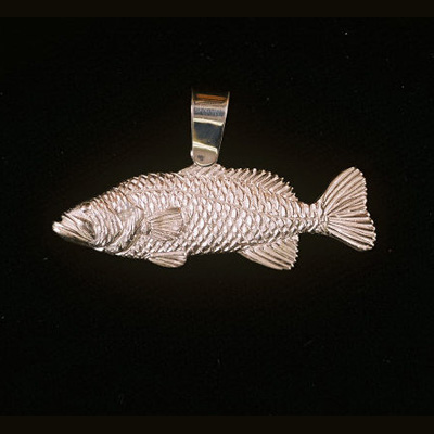 Large Mouth Bass Pendant(1222001-R1-006-1A.jpg)